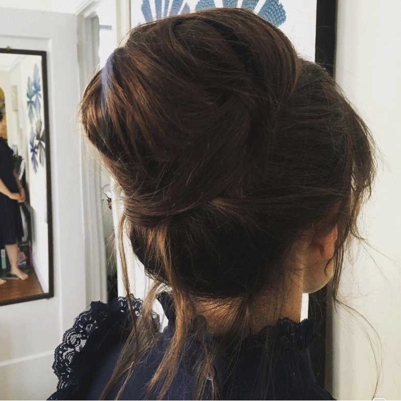 square_0000s_0003s_0017_updo.10