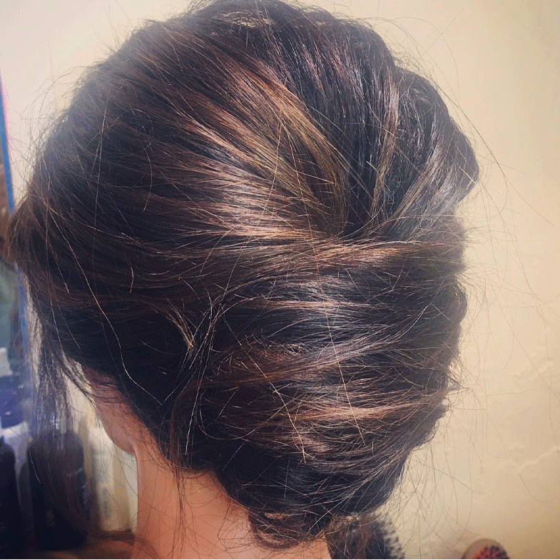 square_0000s_0003s_0023_updo.4
